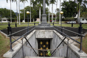 Who Should Be Trusted To Manage Remains Of Hawaiian Royals?