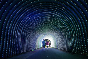 Shootz! From The Marathon To A Signing Santa, A Colorful Pre-Holiday Week