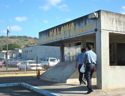 Hawaii’s Use Of Striped Uniforms For Prisoners Is Downright Inhumane